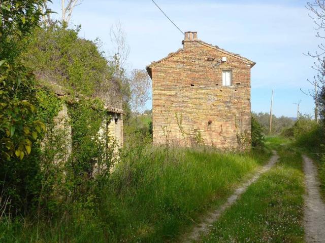 Casa indipendente in vendita a Montottone FM