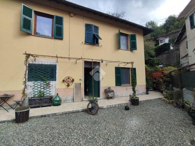 Casa indipendente in vendita a Montoggio GE