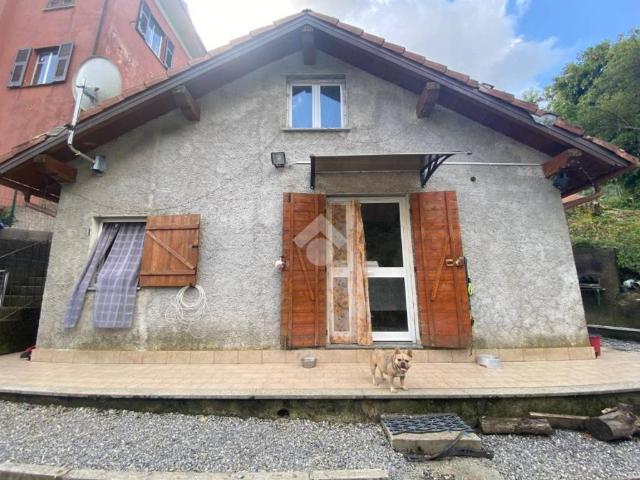 Casa indipendente in vendita a Montoggio GE