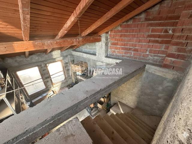 Casa indipendente in vendita a Montorfano CO