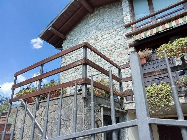 Casa indipendente in vendita a Montorfano CO
