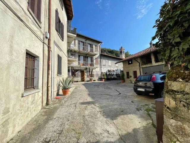 Casa indipendente in vendita a Montorfano CO
