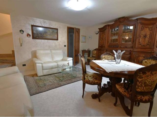 Casa indipendente in vendita a Montà CN