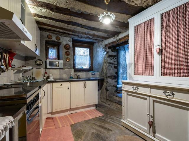 Casa indipendente in vendita a Montagna in Valtellina SO