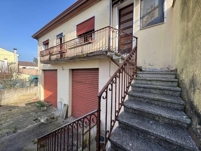 Casa indipendente in vendita a Montagnana PD