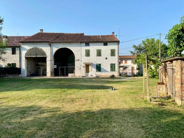 Casa indipendente in vendita a Montagnana PD