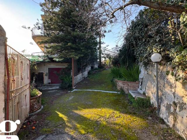 Casa indipendente in vendita a Montagnareale ME