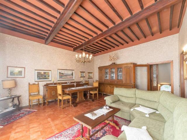 Casa indipendente in vendita a Montalcino SI