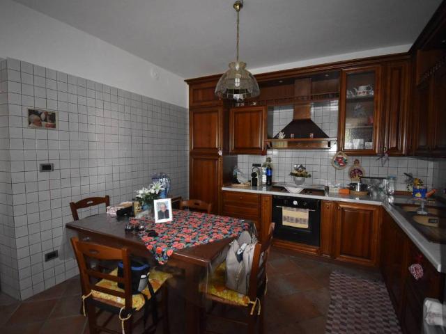 Casa indipendente in vendita a Montaldo Roero CN
