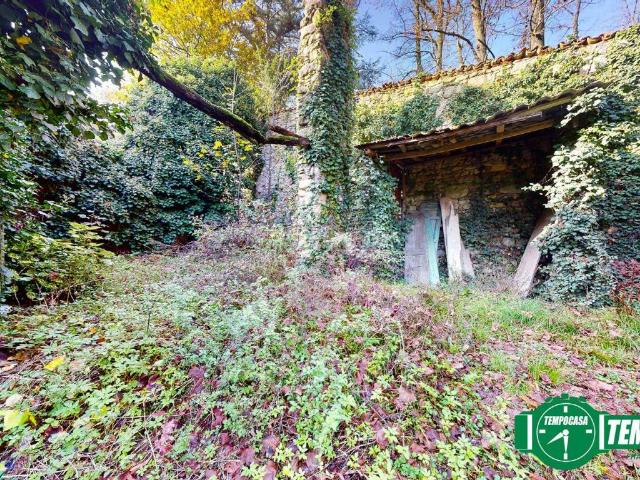 Casa indipendente in vendita a Montaldeo AL