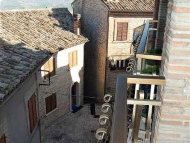 Casa indipendente in vendita a Montalto delle Marche AP