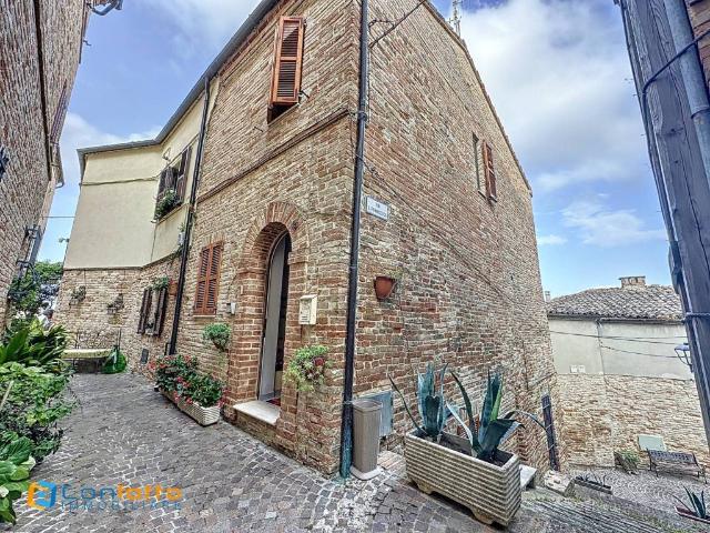 Casa indipendente in vendita a Montalto delle Marche AP
