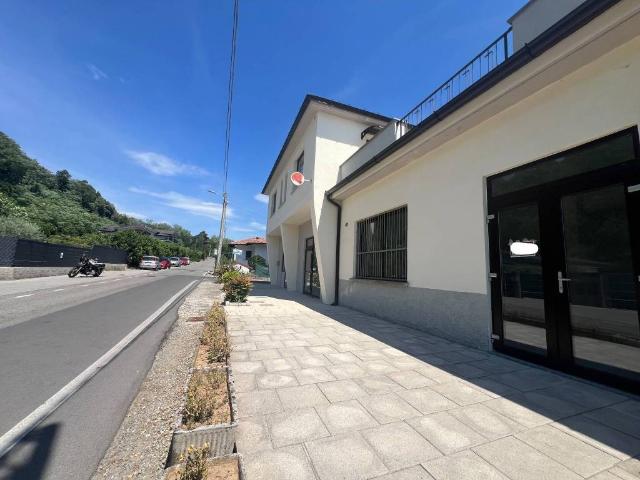 Casa indipendente in vendita a Montano Lucino CO