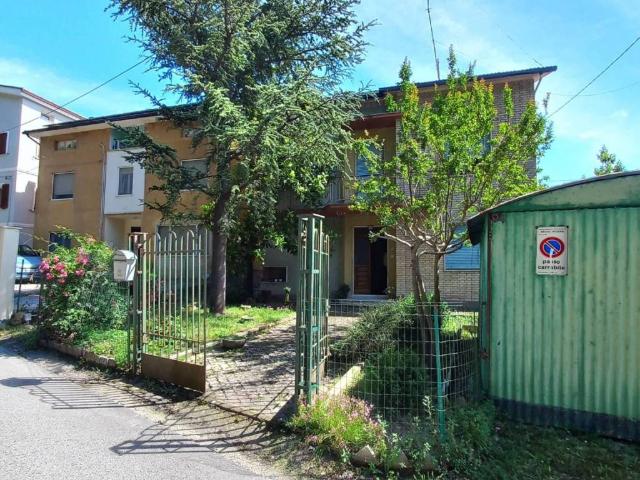 Casa indipendente in vendita a Montappone FM