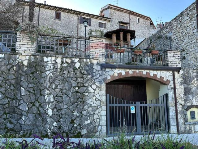 Casa indipendente in vendita a Montaquila IS