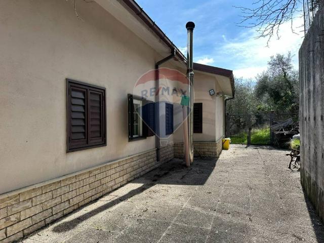 Casa indipendente in vendita a Montaquila IS
