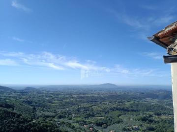 Casa indipendente in vendita a Montasola RI