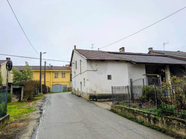 Casa indipendente in vendita a Monteu Roero CN