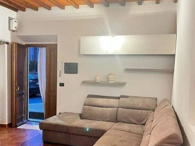 Casa indipendente in vendita a Montevarchi AR