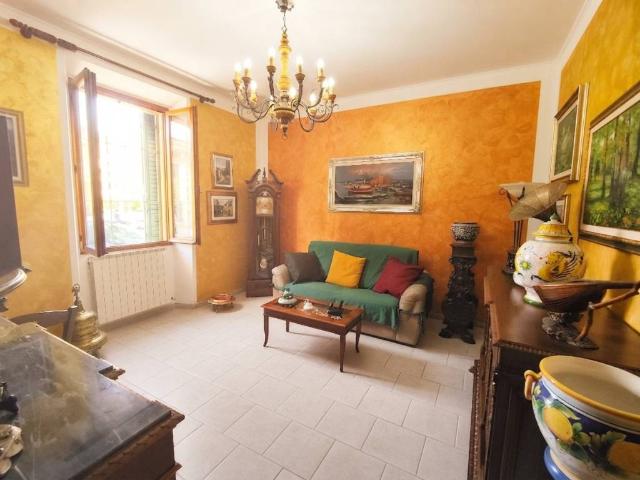 Casa indipendente in vendita a Montevarchi AR