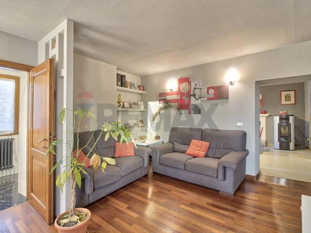 Casa indipendente in vendita a Montevarchi AR