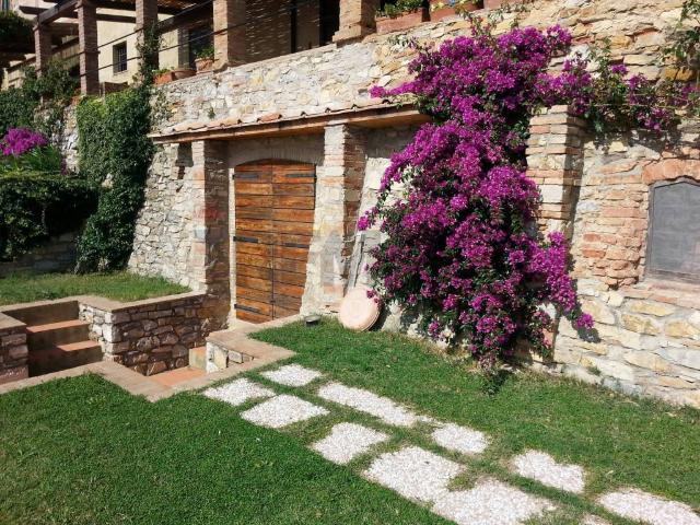 Casa indipendente in vendita a Monteverdi Marittimo PI