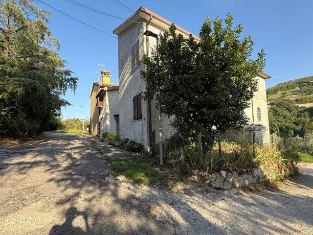 Casa indipendente in vendita a Monte Grimano Terme PU