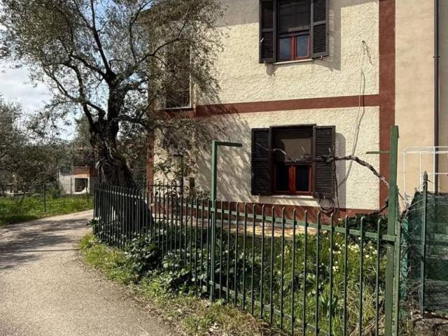 Casa indipendente in vendita a Monte San Giovanni Campano FR