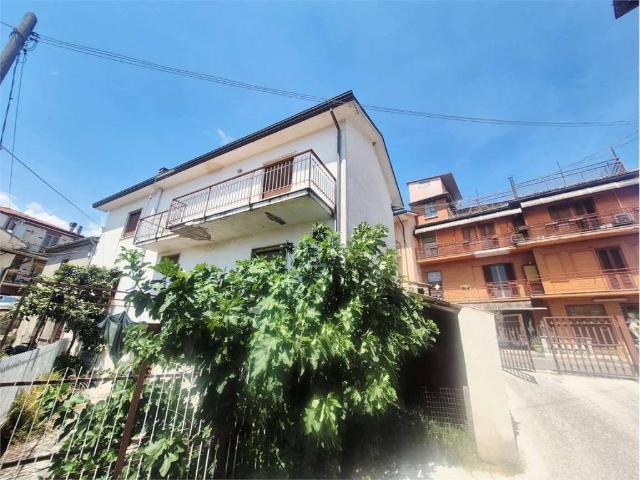 Casa indipendente in vendita a Monte San Giovanni Campano FR
