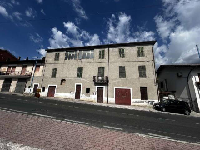 Casa indipendente in vendita a Monte San Giovanni Campano FR