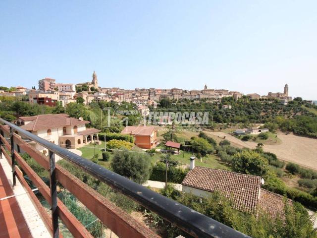 Casa indipendente in vendita a Monte San Pietrangeli FM