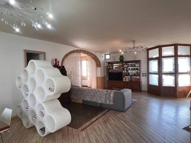 Casa indipendente in vendita a Monte San Savino AR