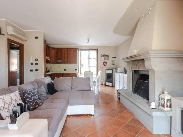 Casa indipendente in vendita a Monte San Savino AR