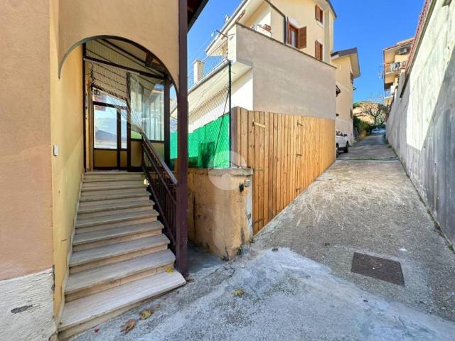Casa indipendente in vendita a Monte Porzio Catone RM