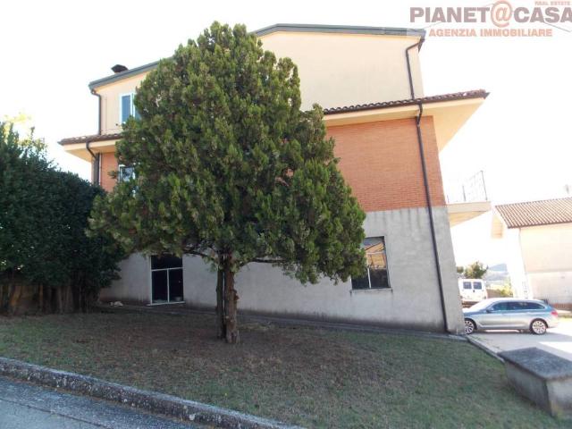 Casa indipendente in vendita a Monte Vidon Combatte FM