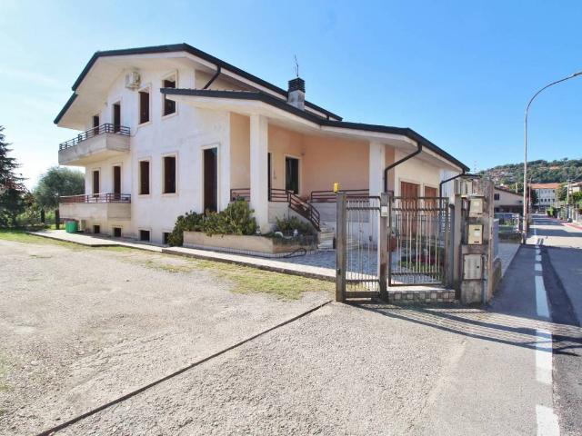 Casa indipendente in vendita a Montebello Vicentino VI