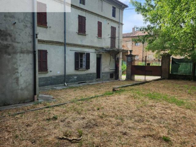 Casa indipendente in vendita a Montebello della Battaglia PV