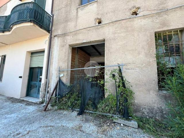 Casa indipendente in vendita a Montebuono RI