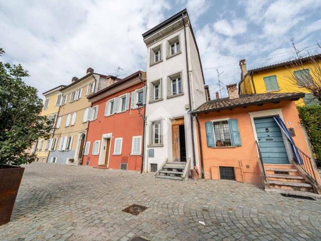 Casa indipendente in vendita a Montecchio Emilia RE