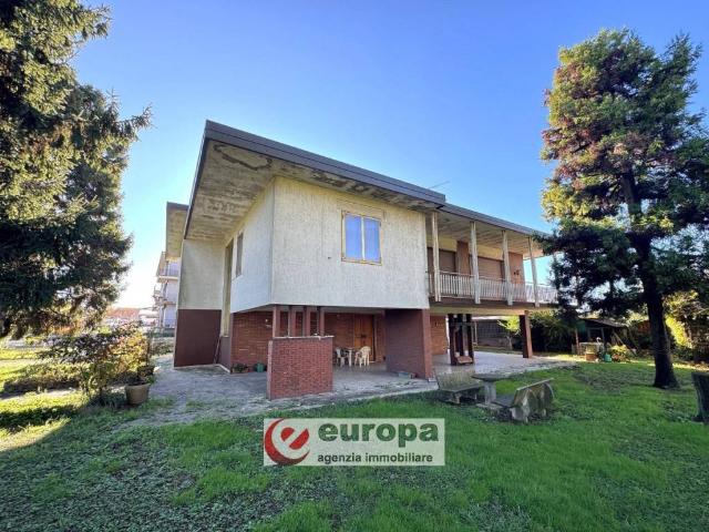 Casa indipendente in vendita a Montecchio Maggiore VI