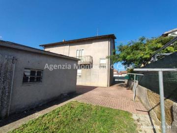 Casa indipendente in vendita a Montecalvo in Foglia PU