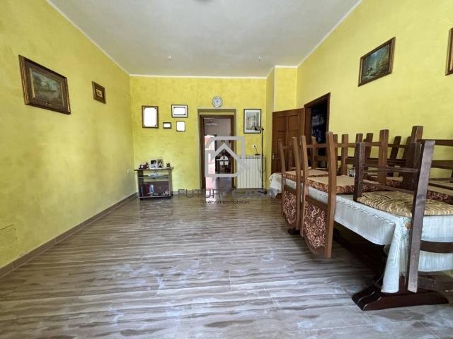 Casa indipendente in vendita a Montecalvo Irpino AV