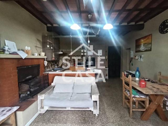 Casa indipendente in vendita a Montecarlo LU