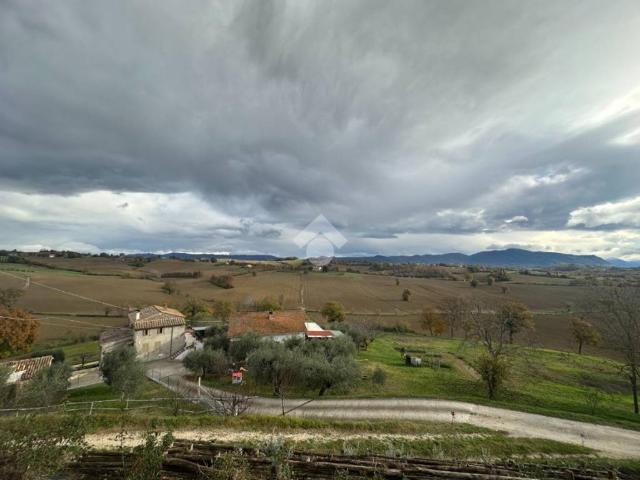 Casa indipendente in vendita a Montecastrilli TR