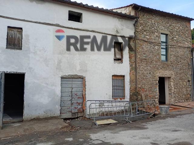 Casa indipendente in vendita a Montecatini Terme