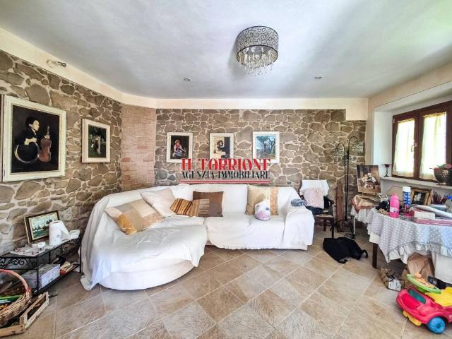 Casa indipendente in vendita a Montecatini Terme PT