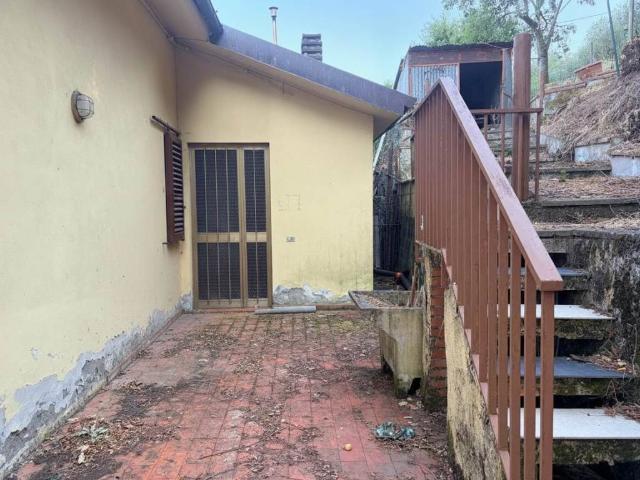 Casa indipendente in vendita a Montecatini Terme PT