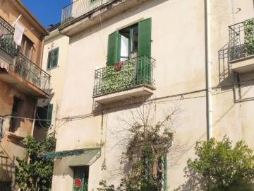 Casa indipendente in vendita a Montecorvino Pugliano SA