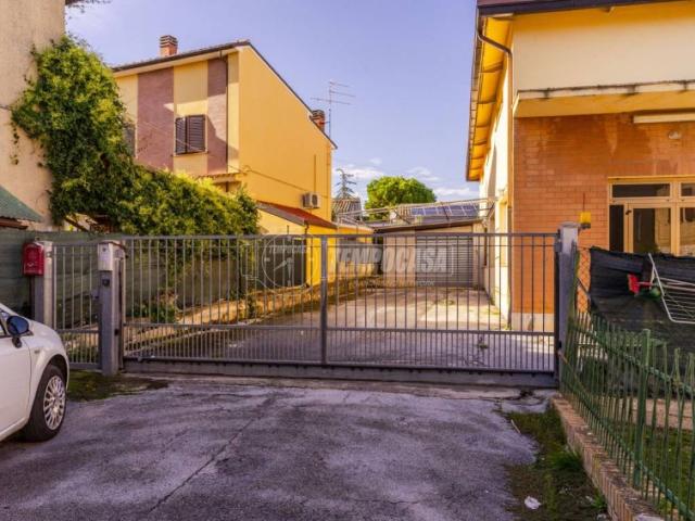 Casa indipendente in vendita a Montecosaro MC