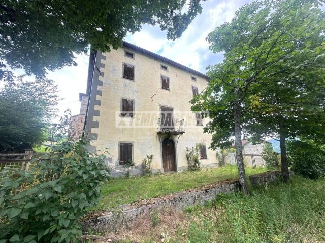 Casa indipendente in vendita a Montecreto via Ponte Strettara 11